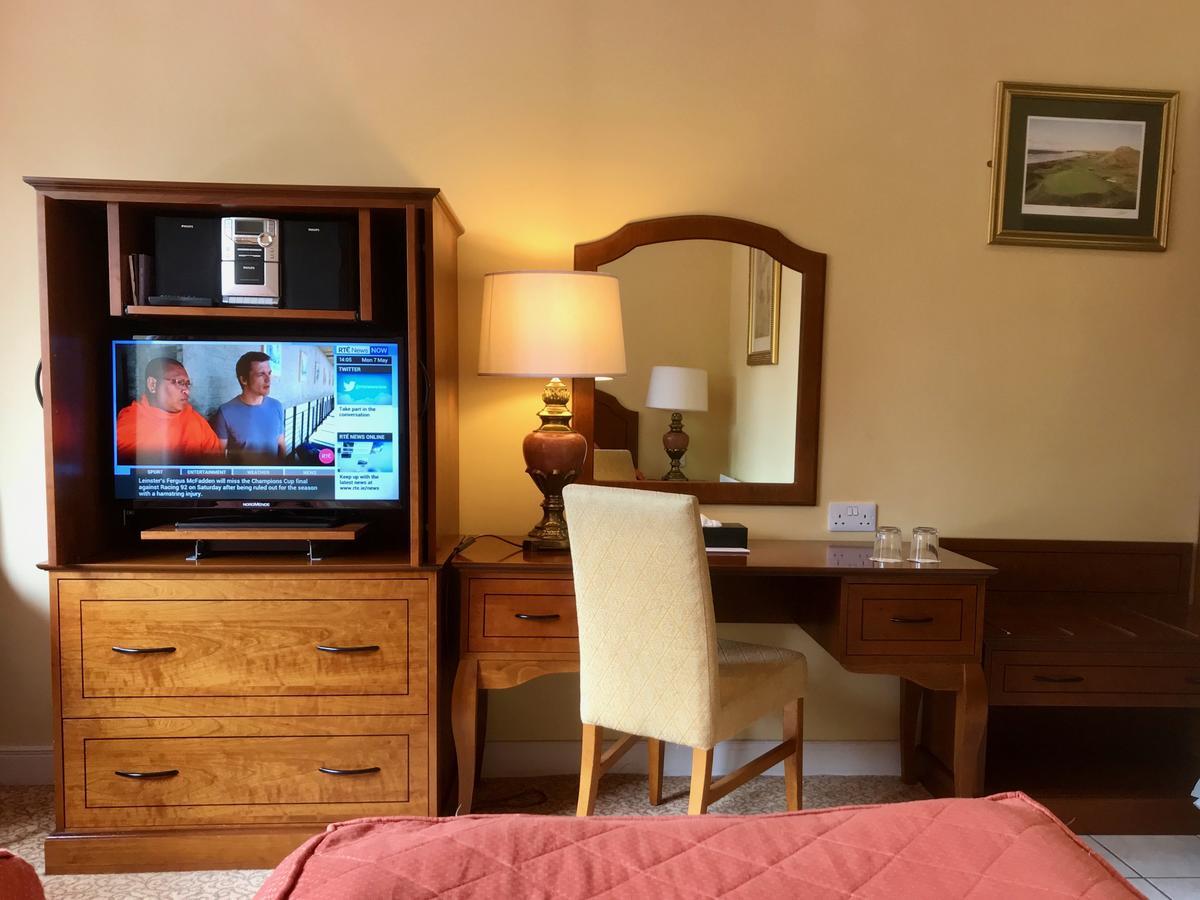 بلارني Bramble Lodge المظهر الخارجي الصورة